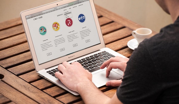 Kinh doanh nhỏ lẻ có cần tạo Web bán hàng không? 8 Dịch vụ thiết kế web giá rẻ, chuyên nghiệp