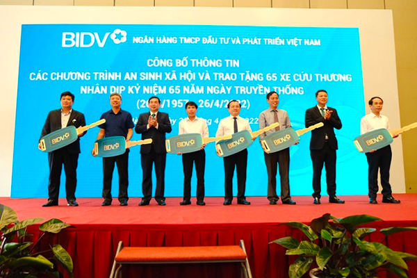 Cùng Chili tìm hiểu sự thay đổi nhận diện thương hiệu mới của ngân hàng BIDV 8 Cùng Chili tìm hiểu sự thay đổi nhận diện thương hiệu mới của ngân hàng BIDV - 8